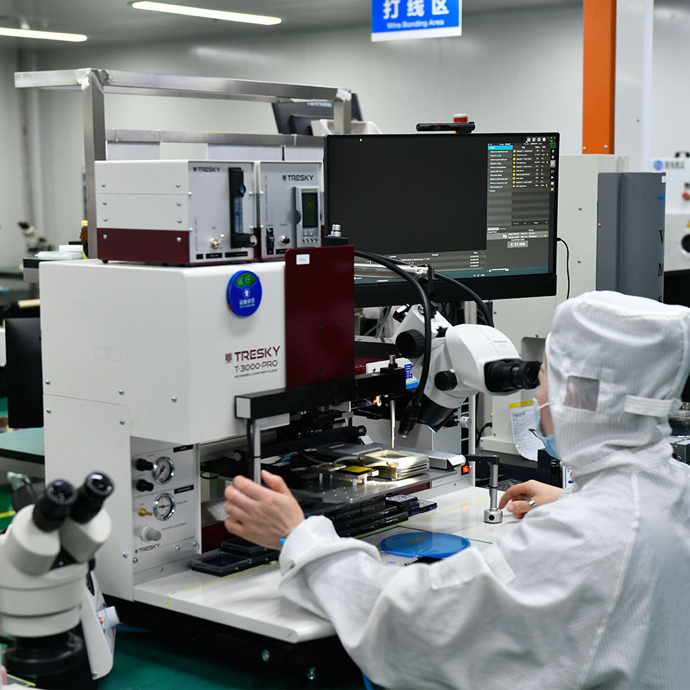 Optical communications listed companies are developing in a positive direction